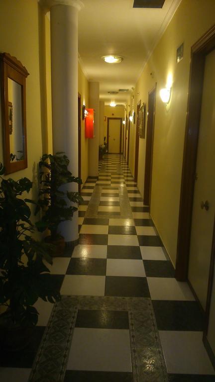 Hostal El Camionero Burguillos Del Cerro Phòng bức ảnh