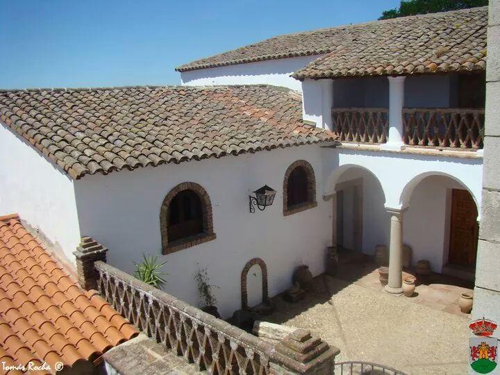 Hostal El Camionero Burguillos Del Cerro Ngoại thất bức ảnh